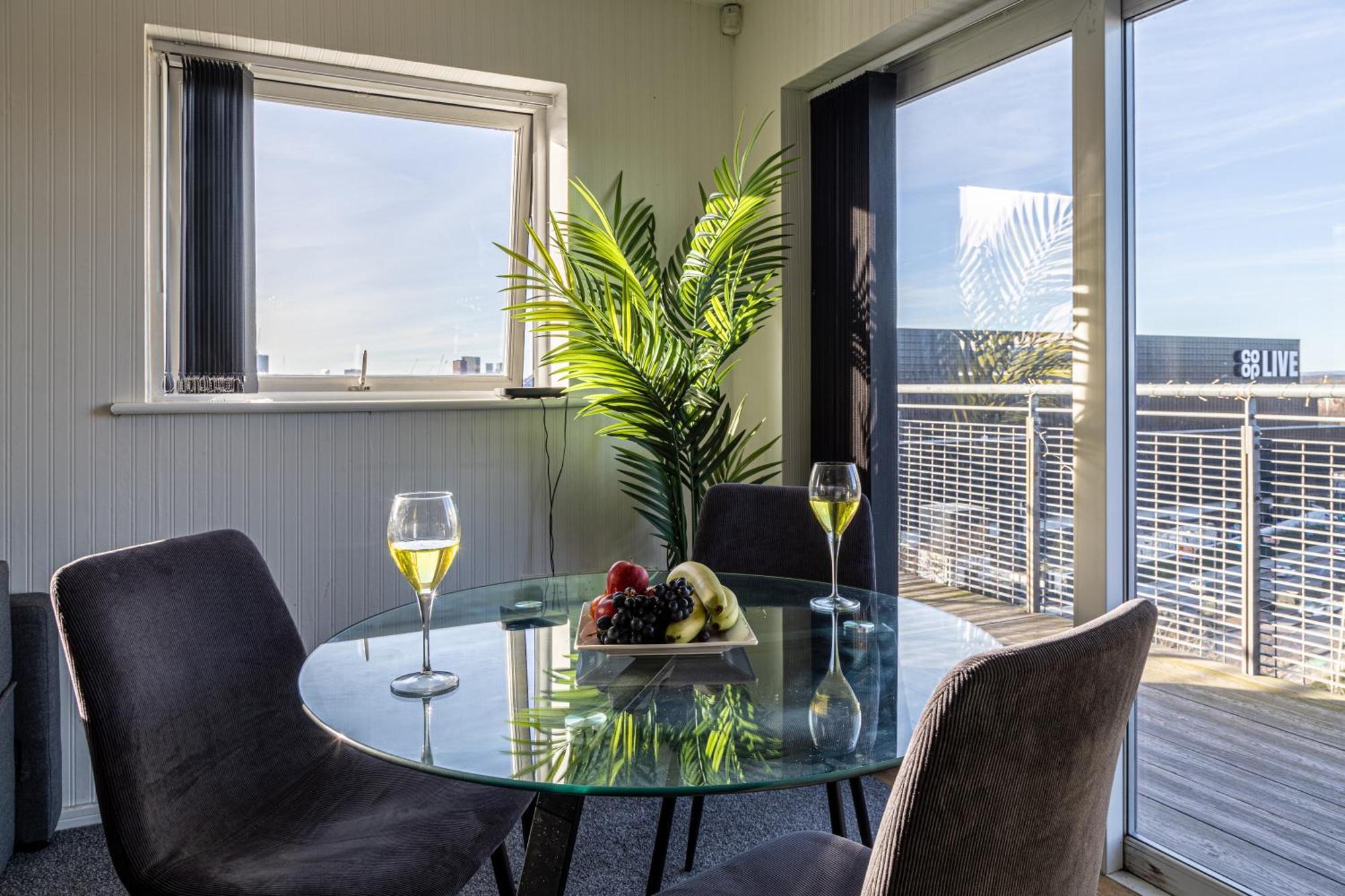 Apartamento Manchester, Etihad Stadium View , Coop Live, Modern 2 Bed Apartment, *